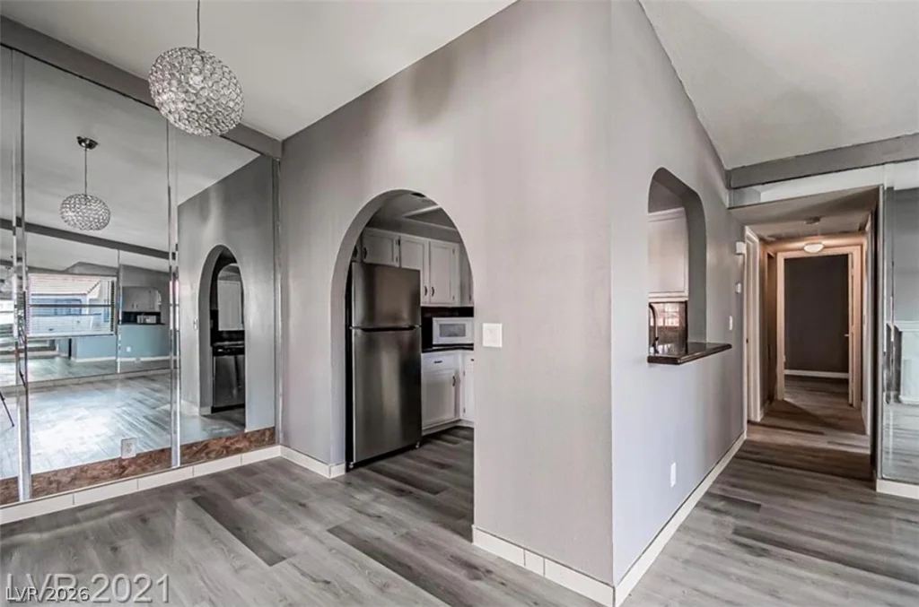 6137 Oakey, Las Vegas, NV 89146