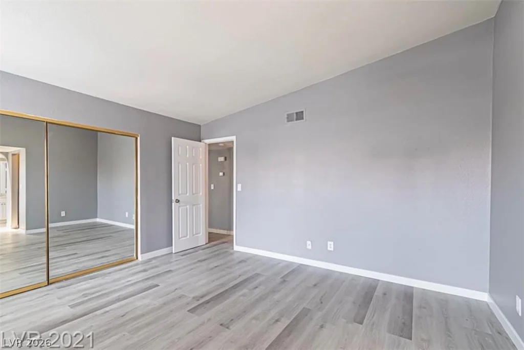 6137 Oakey, Las Vegas, NV 89146