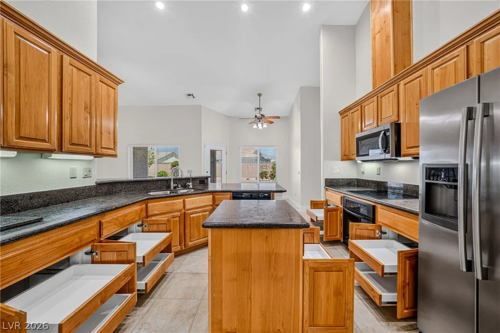 5360 Applewood, Pahrump, NV 89061