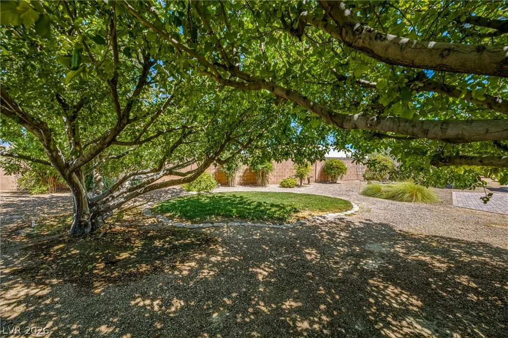 5360 Applewood, Pahrump, NV 89061