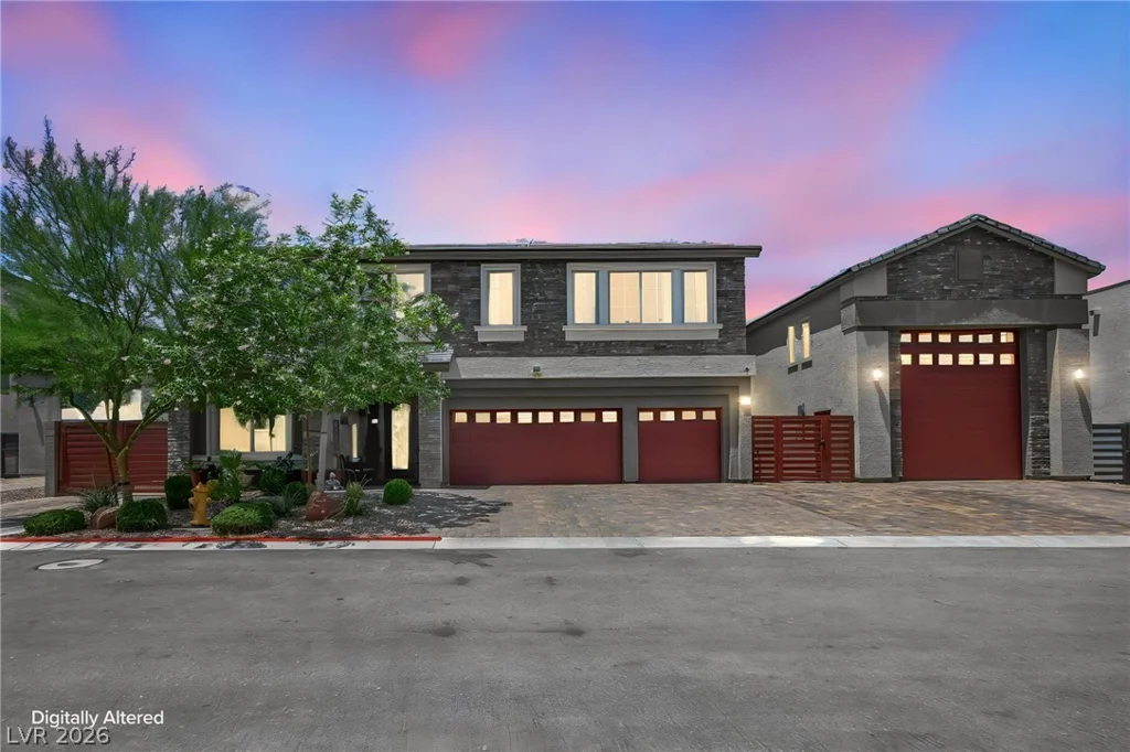 8557 Pioneer, Las Vegas, NV 89113