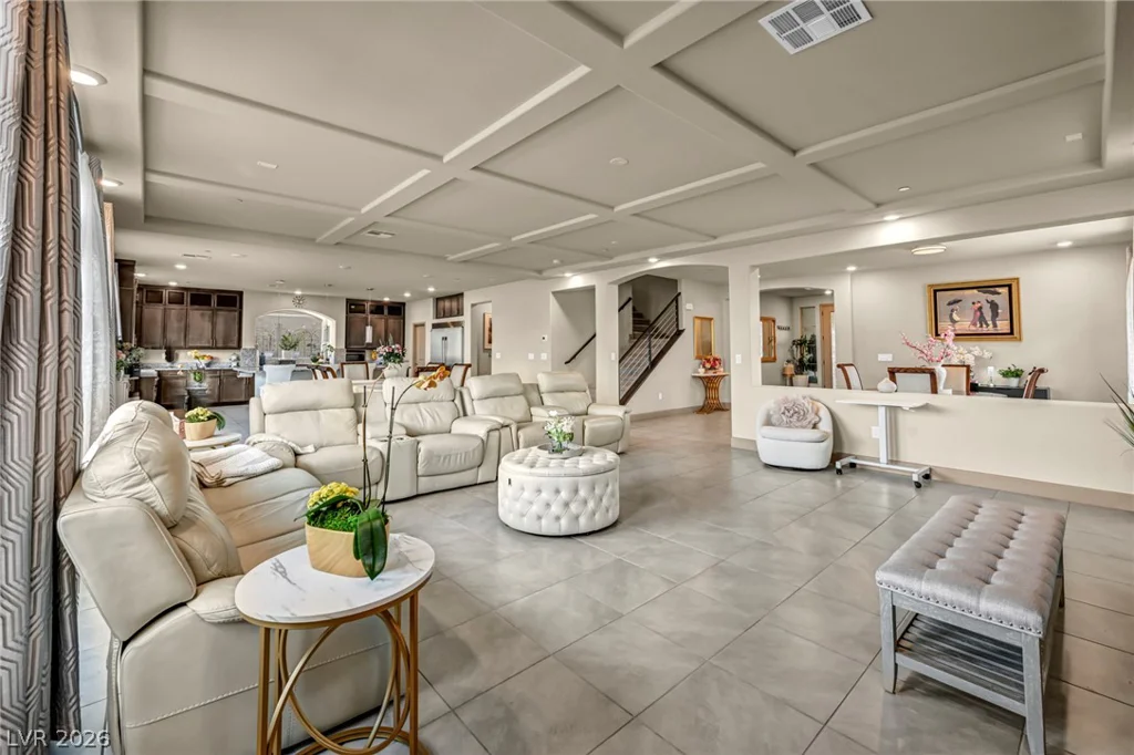 8557 Pioneer, Las Vegas, NV 89113