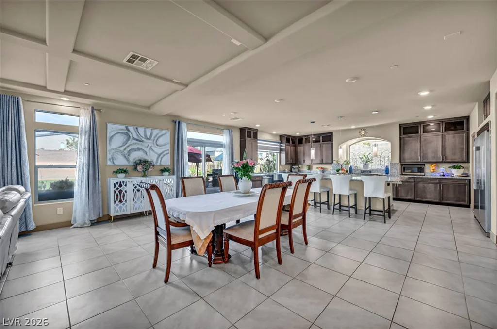 8557 Pioneer, Las Vegas, NV 89113