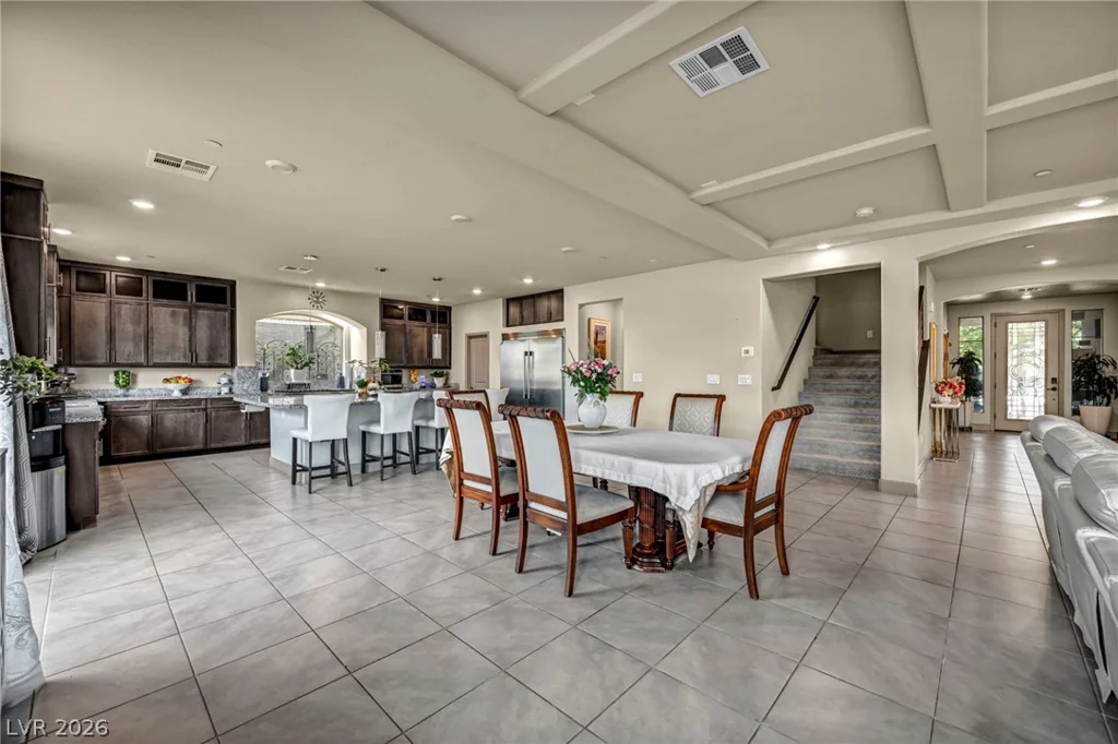 8557 Pioneer, Las Vegas, NV 89113