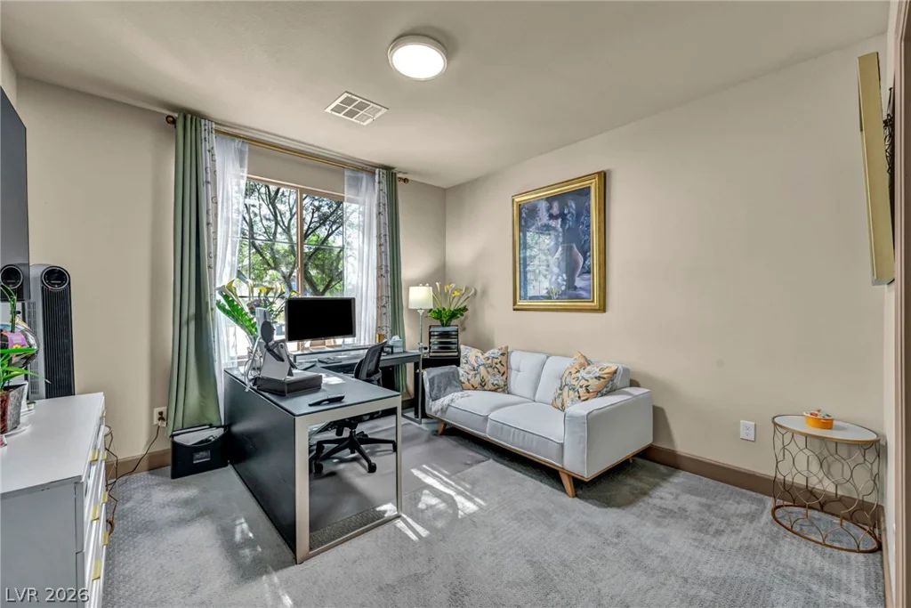 8557 Pioneer, Las Vegas, NV 89113