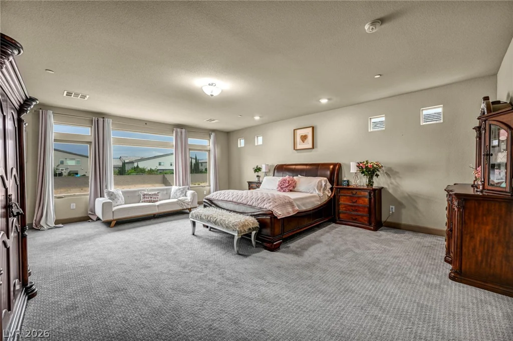 8557 Pioneer, Las Vegas, NV 89113