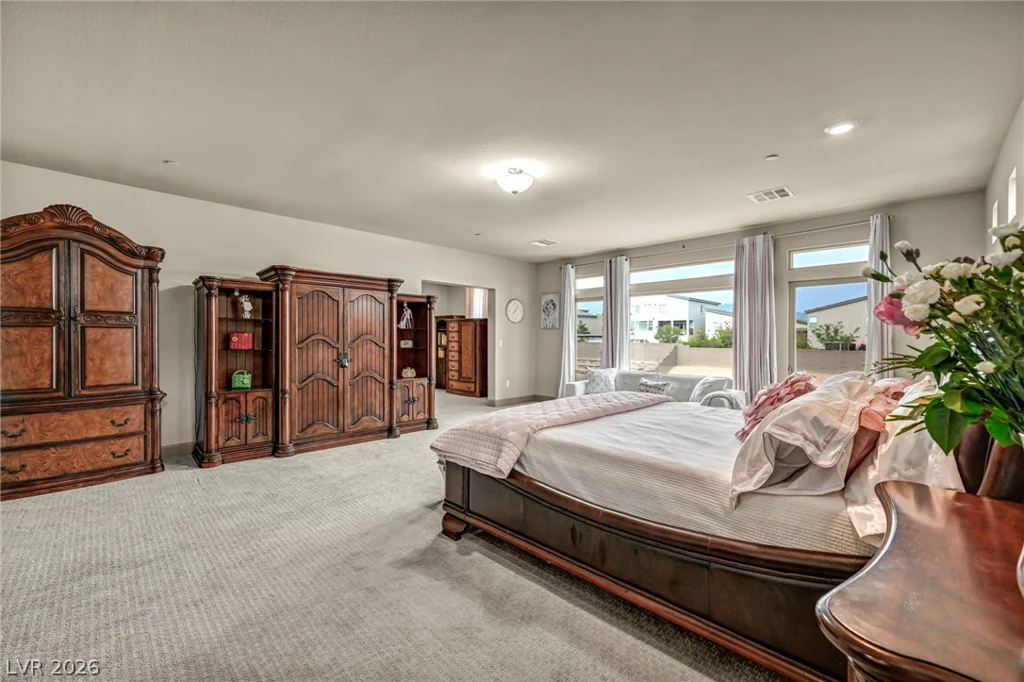 8557 Pioneer, Las Vegas, NV 89113