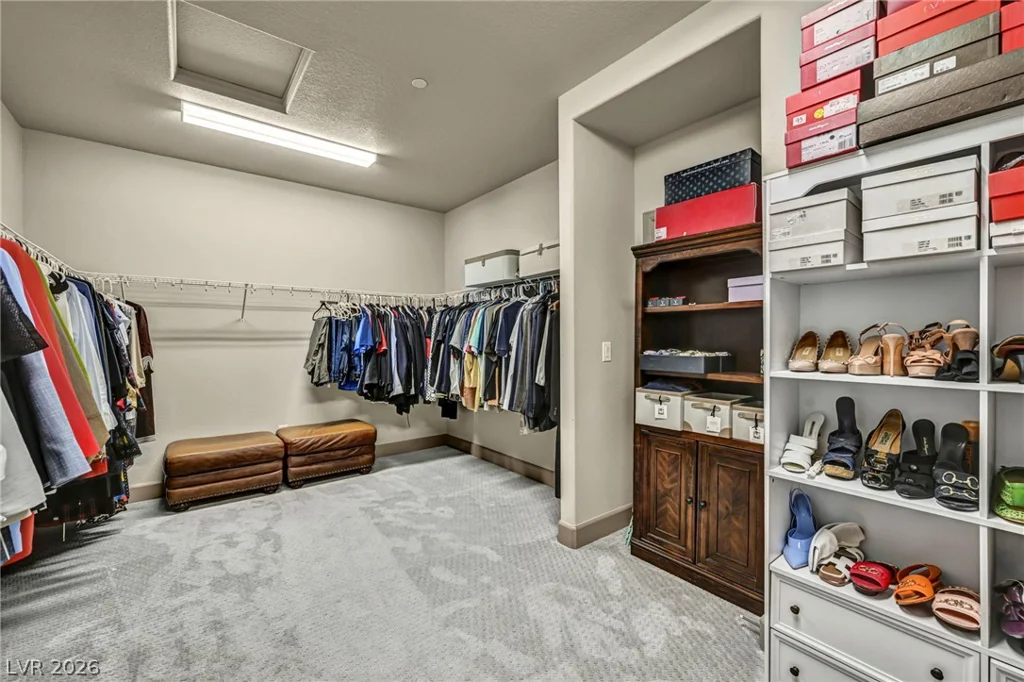 8557 Pioneer, Las Vegas, NV 89113