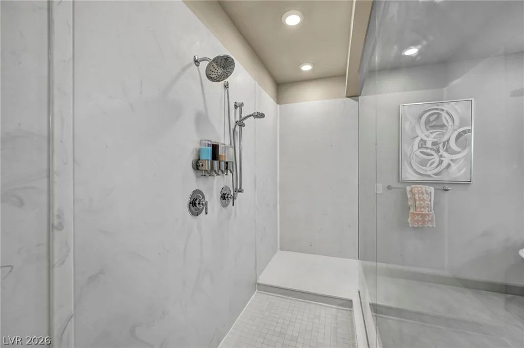 8557 Pioneer, Las Vegas, NV 89113