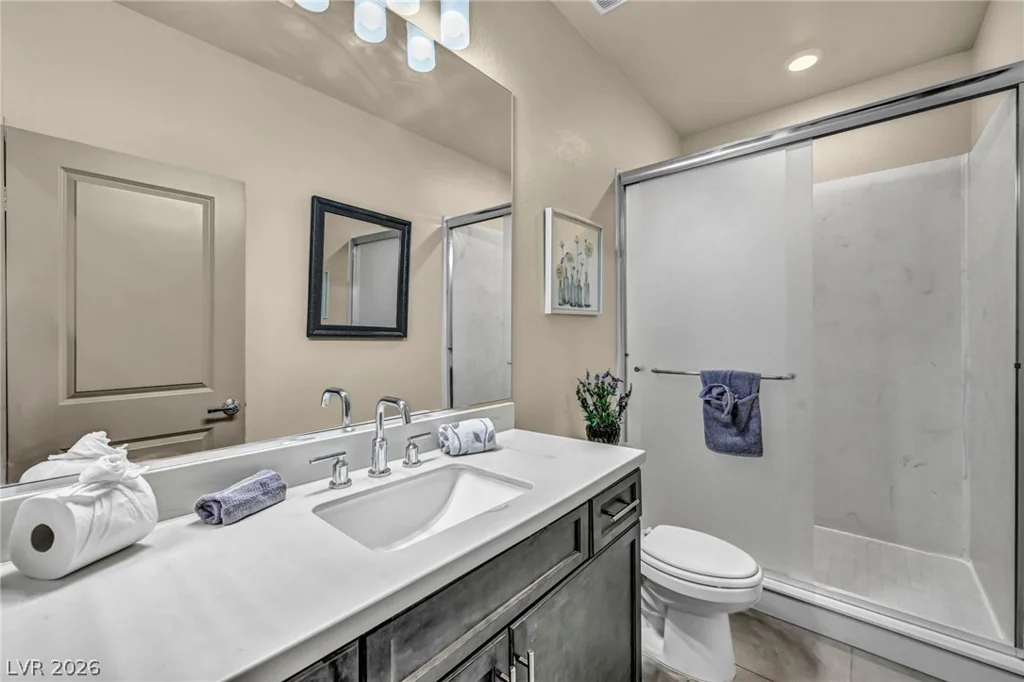 8557 Pioneer, Las Vegas, NV 89113