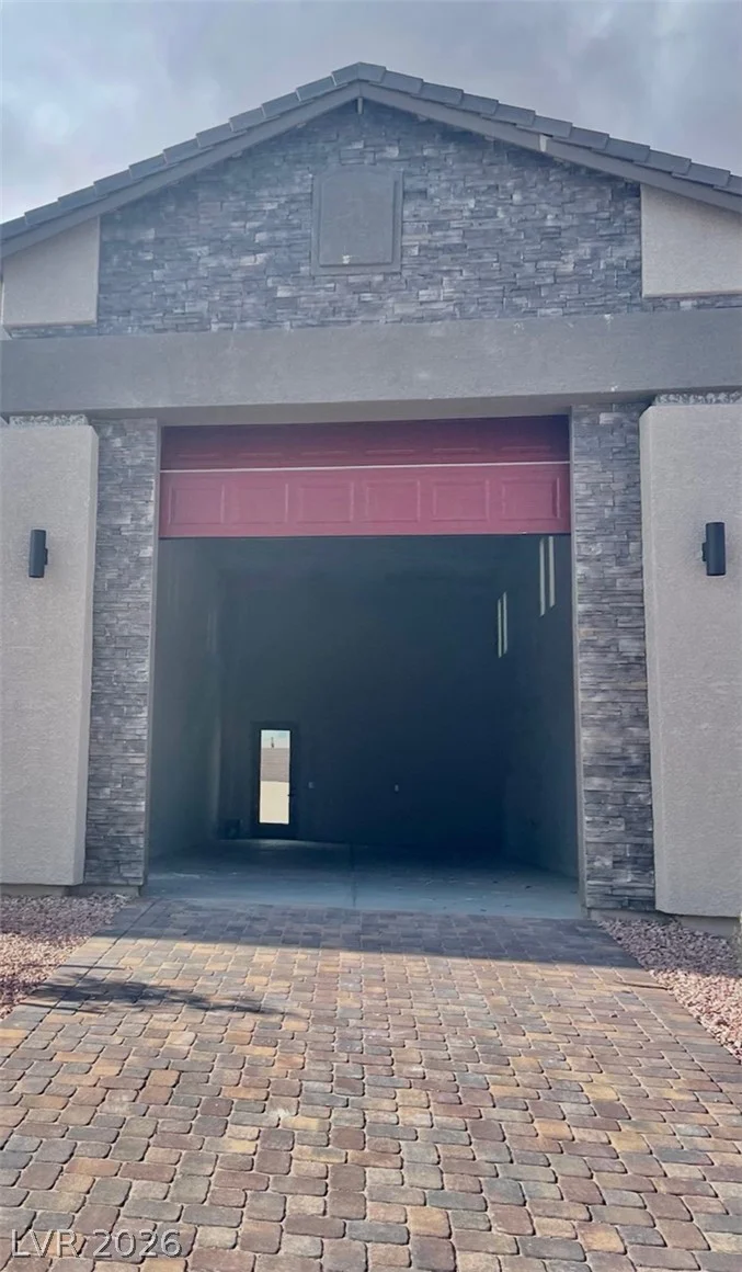 8557 Pioneer, Las Vegas, NV 89113