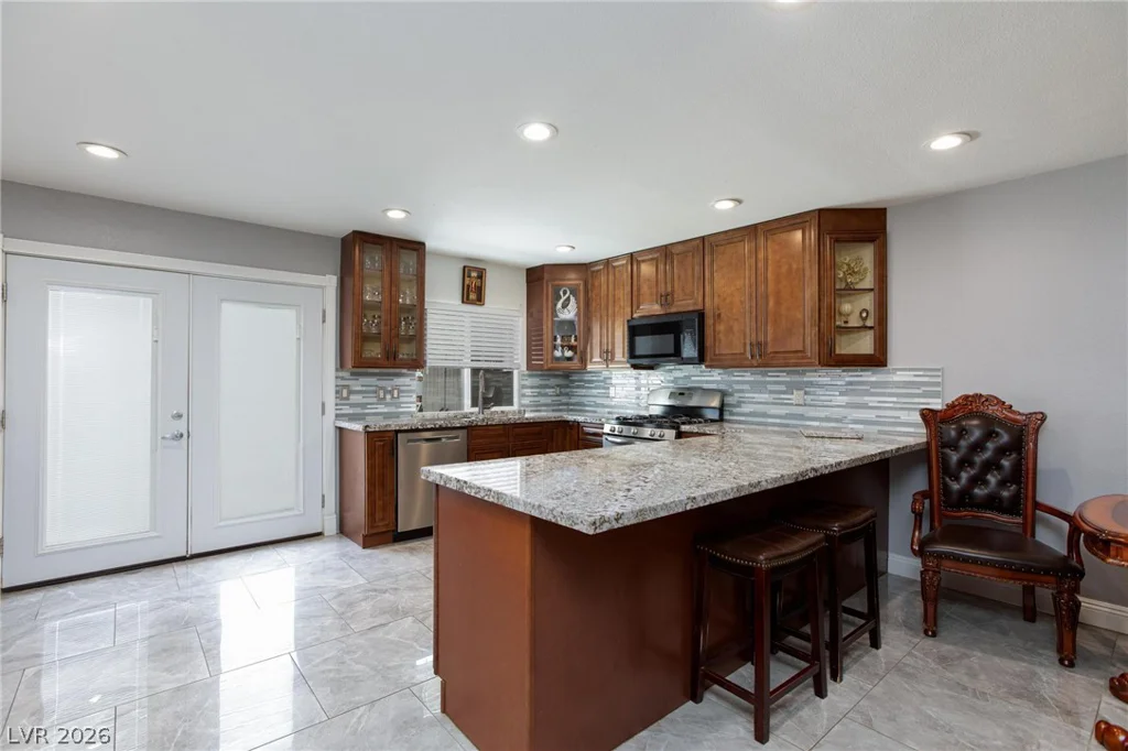 2201 Alia, Las Vegas, NV 89102