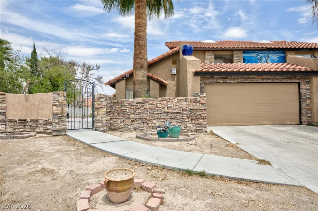 2201 Alia, Las Vegas, NV 89102