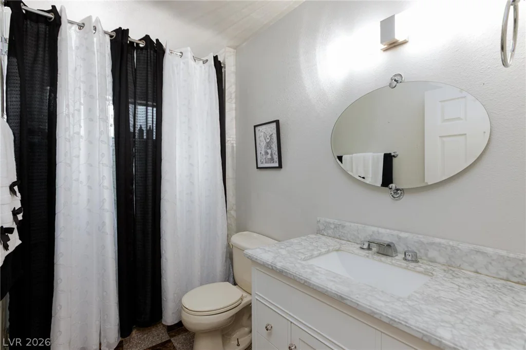 2201 Alia, Las Vegas, NV 89102