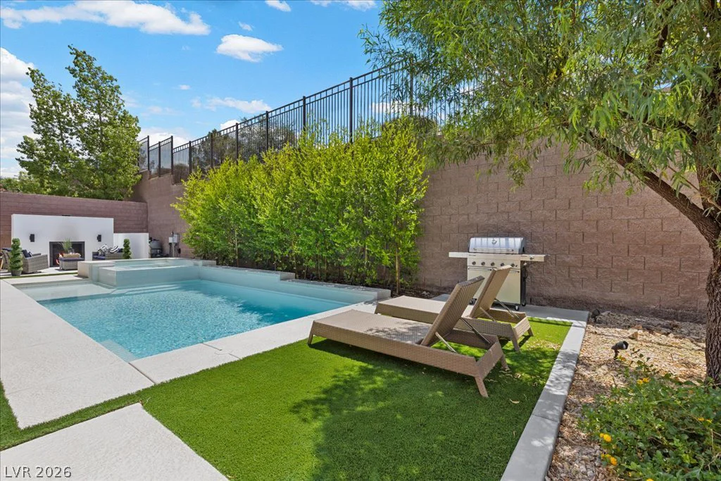 2828 Josephine, Henderson, NV 89044