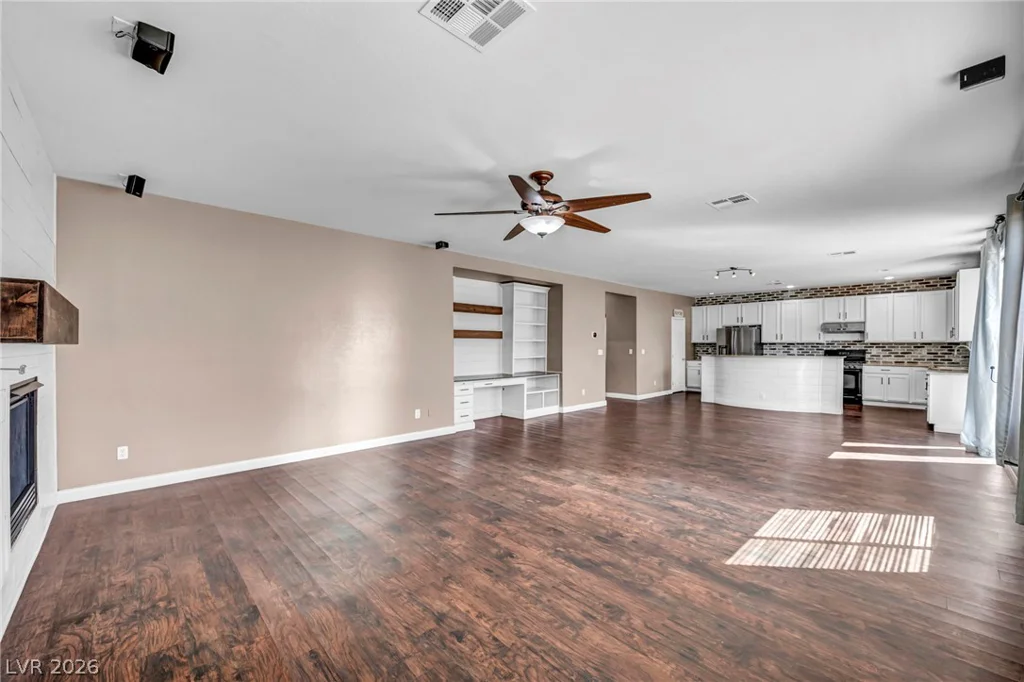 4021 Keasberry, North Las Vegas, NV 89081