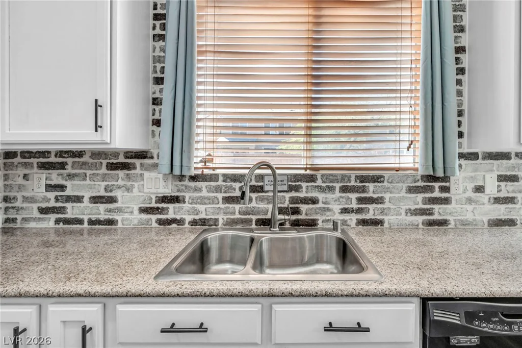 4021 Keasberry, North Las Vegas, NV 89081