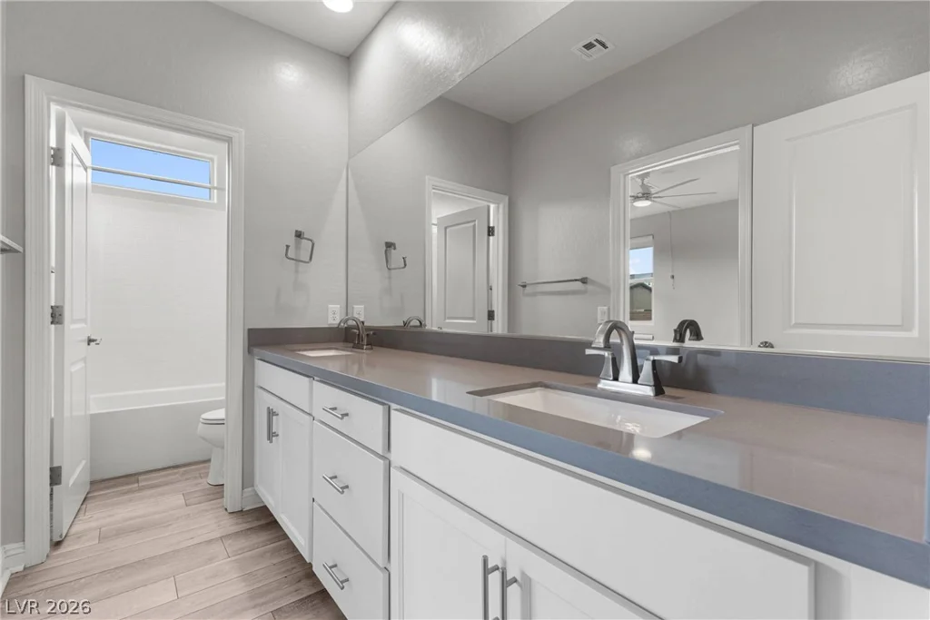 5927 Villa Loma, Las Vegas, NV 89148
