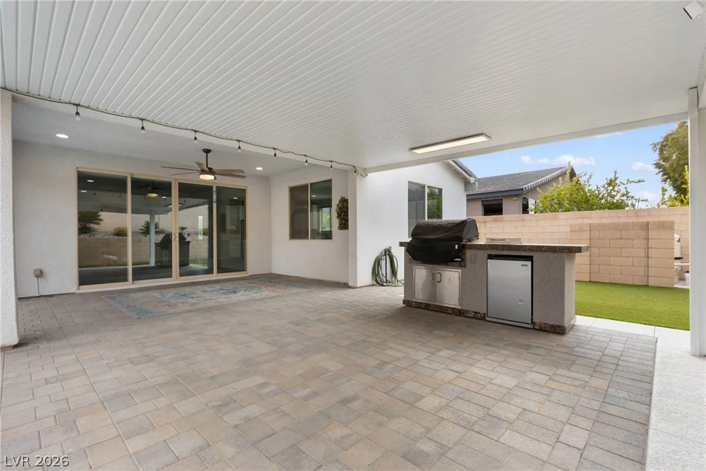 5927 Villa Loma, Las Vegas, NV 89148