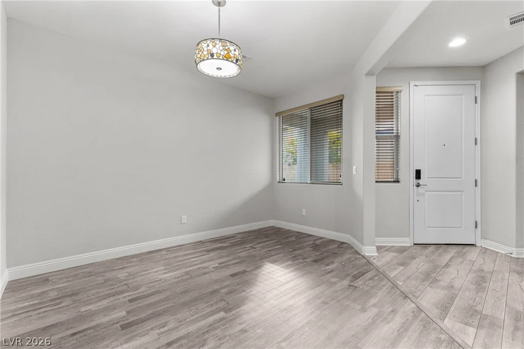 5927 Villa Loma, Las Vegas, NV 89148