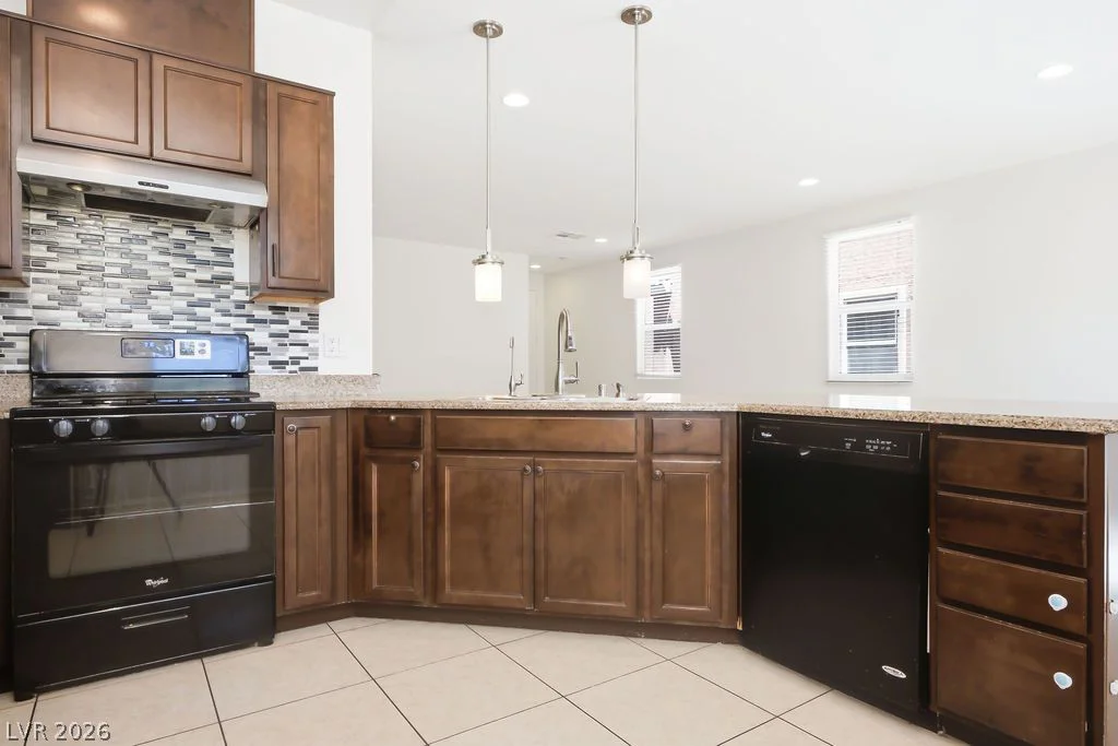 8727 Cerrito Canyon, Las Vegas, NV 89148
