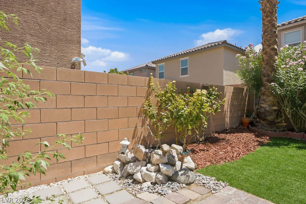 8727 Cerrito Canyon, Las Vegas, NV 89148