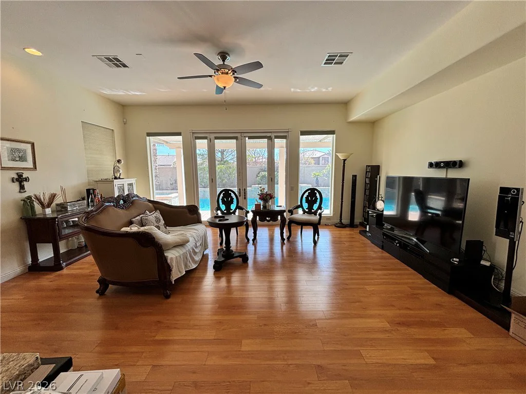 932 Viscanio, Las Vegas, NV 89138