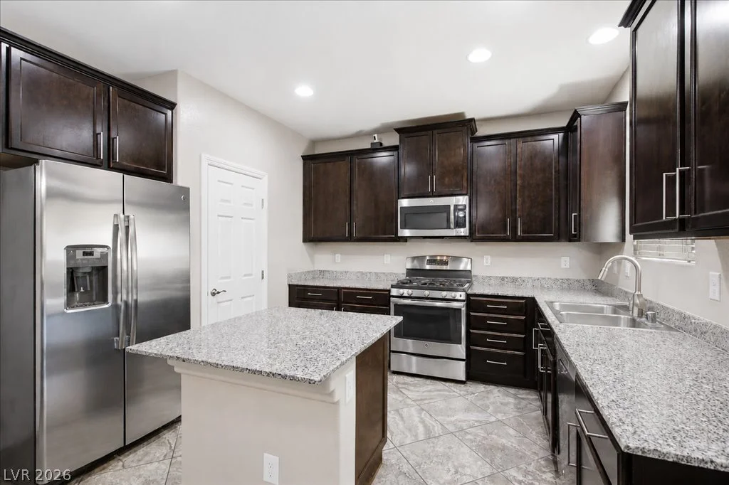 8059 Mosaic Sunrise, Las Vegas, NV 89166