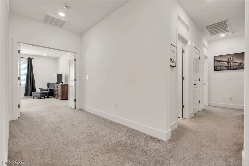 10122 Mystic Falls, Las Vegas, NV 89141