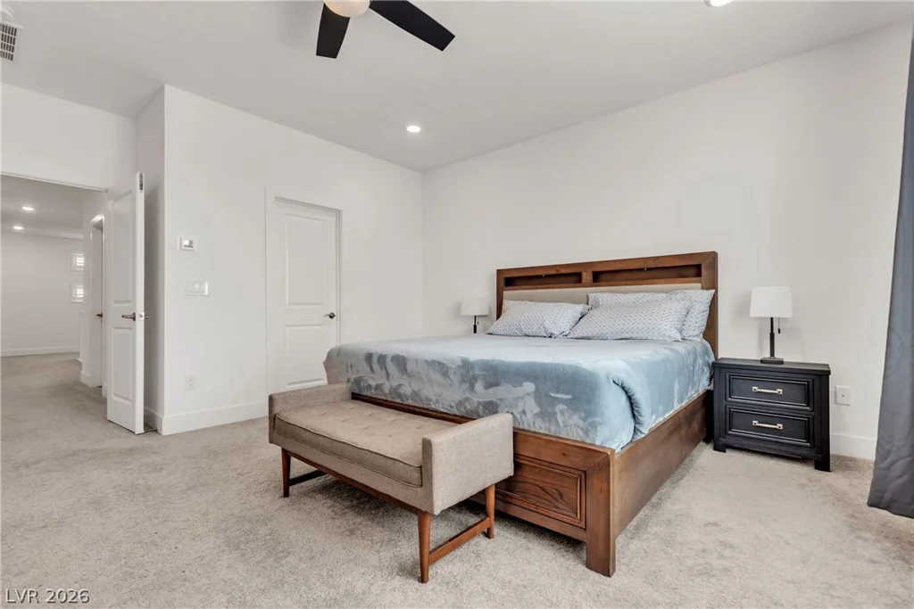 10122 Mystic Falls, Las Vegas, NV 89141
