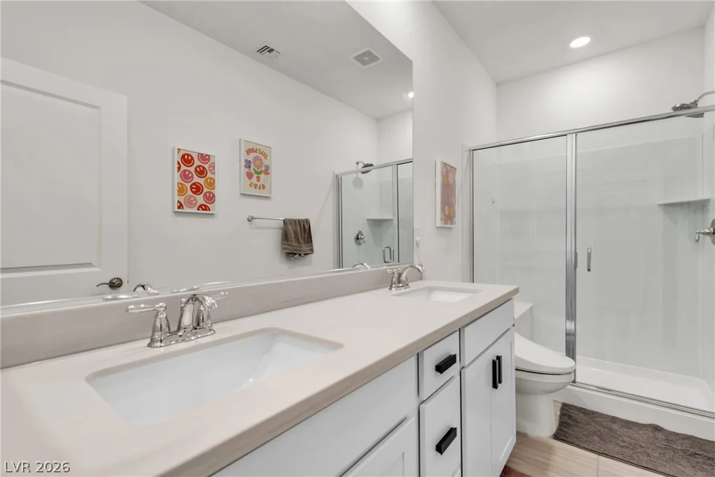 10122 Mystic Falls, Las Vegas, NV 89141