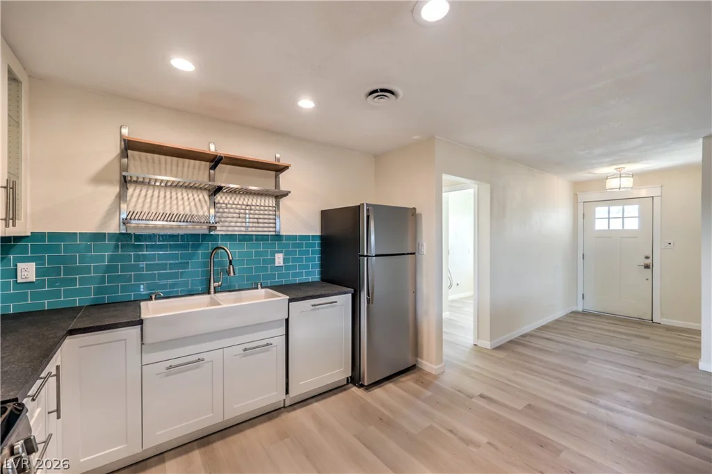 5329 Westleigh, Las Vegas, NV 89146