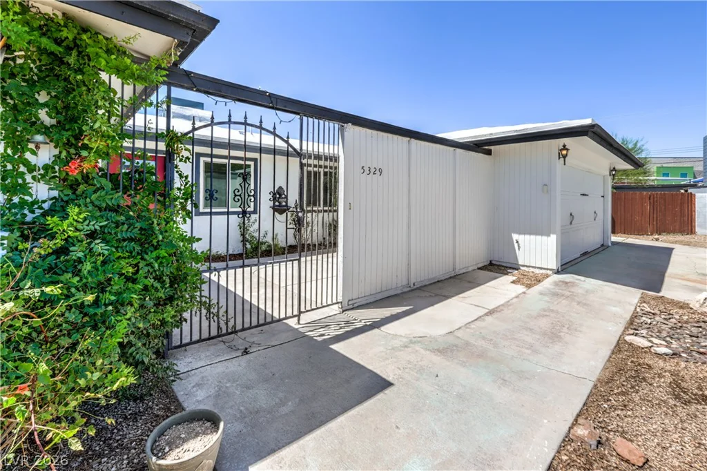 5329 Westleigh, Las Vegas, NV 89146