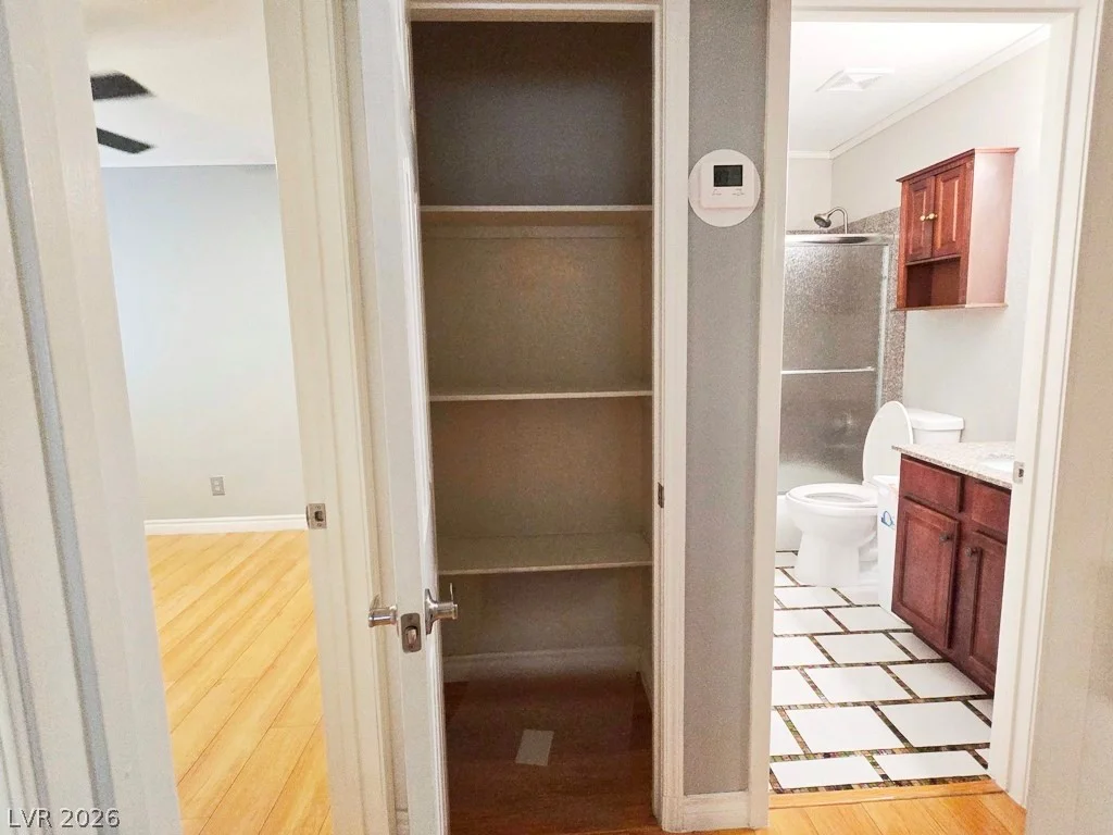 5207 Indian River, Las Vegas, NV 89103