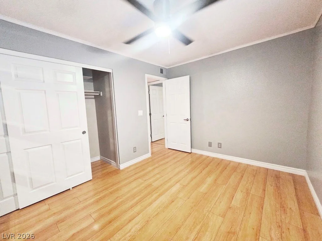 5207 Indian River, Las Vegas, NV 89103