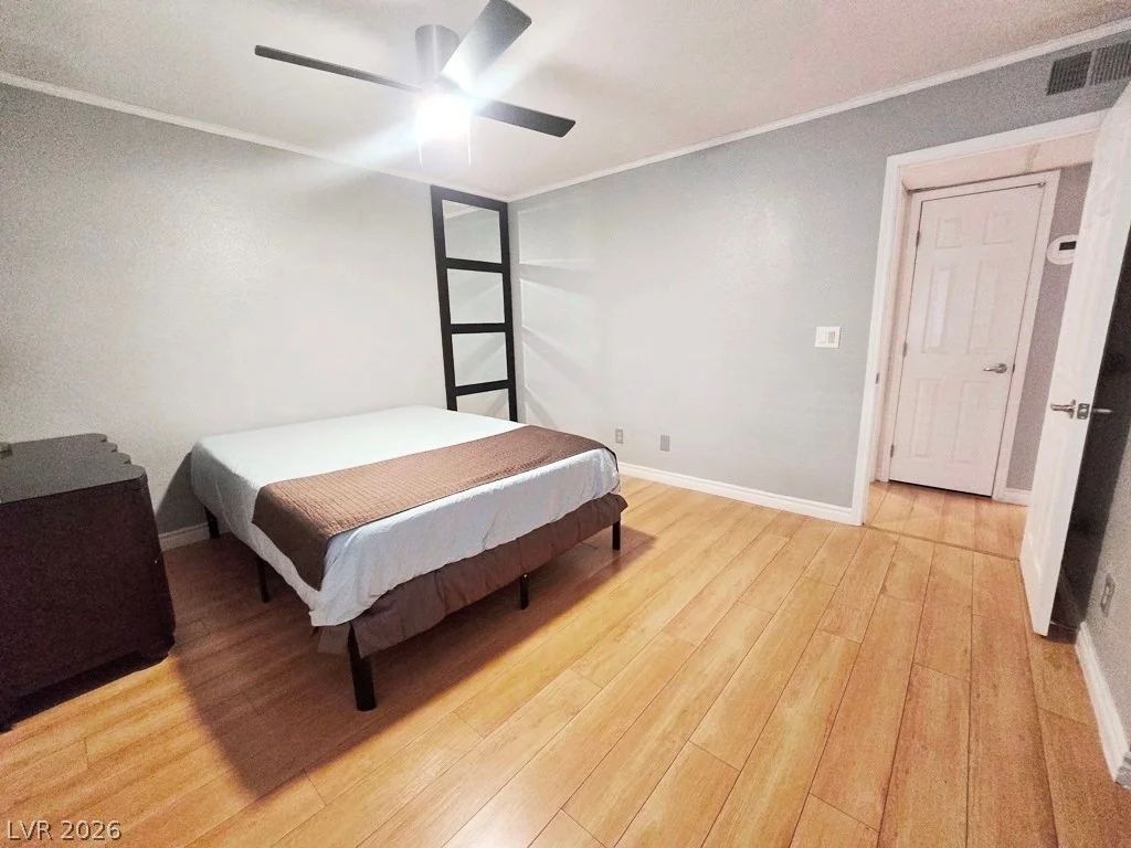 5207 Indian River, Las Vegas, NV 89103