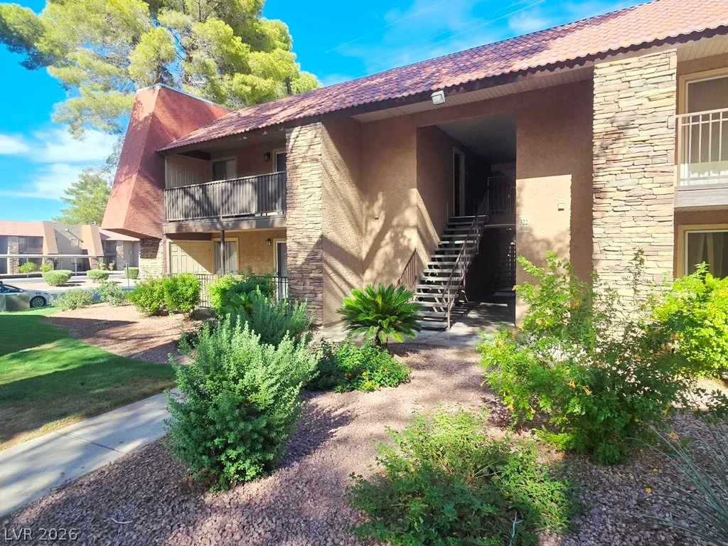 5207 Indian River, Las Vegas, NV 89103