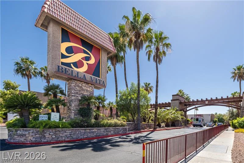 5207 Indian River, Las Vegas, NV 89103