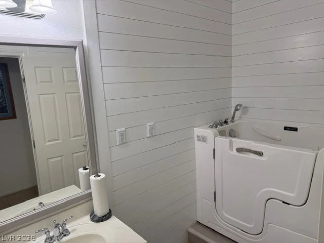5108 Shockwave, North Las Vegas, NV 89081