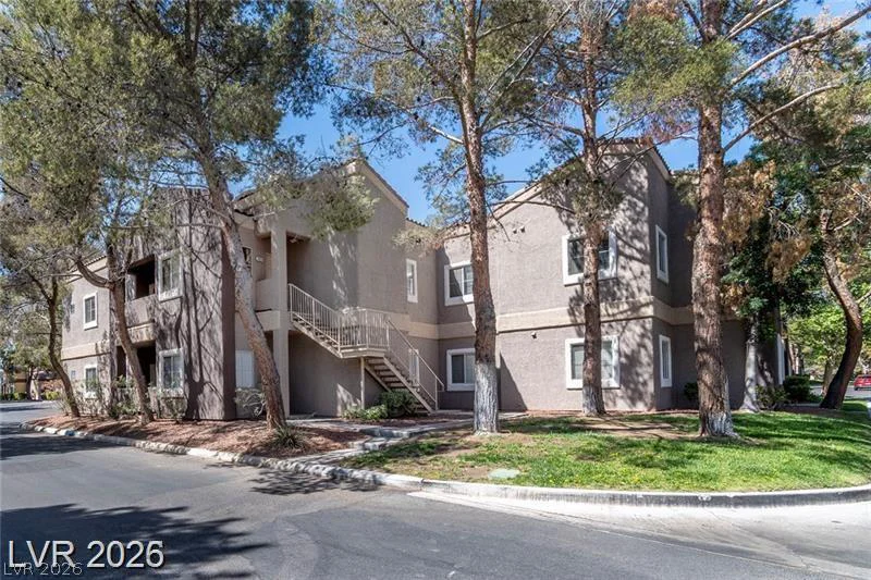 5250 Rainbow, Las Vegas, NV 89118