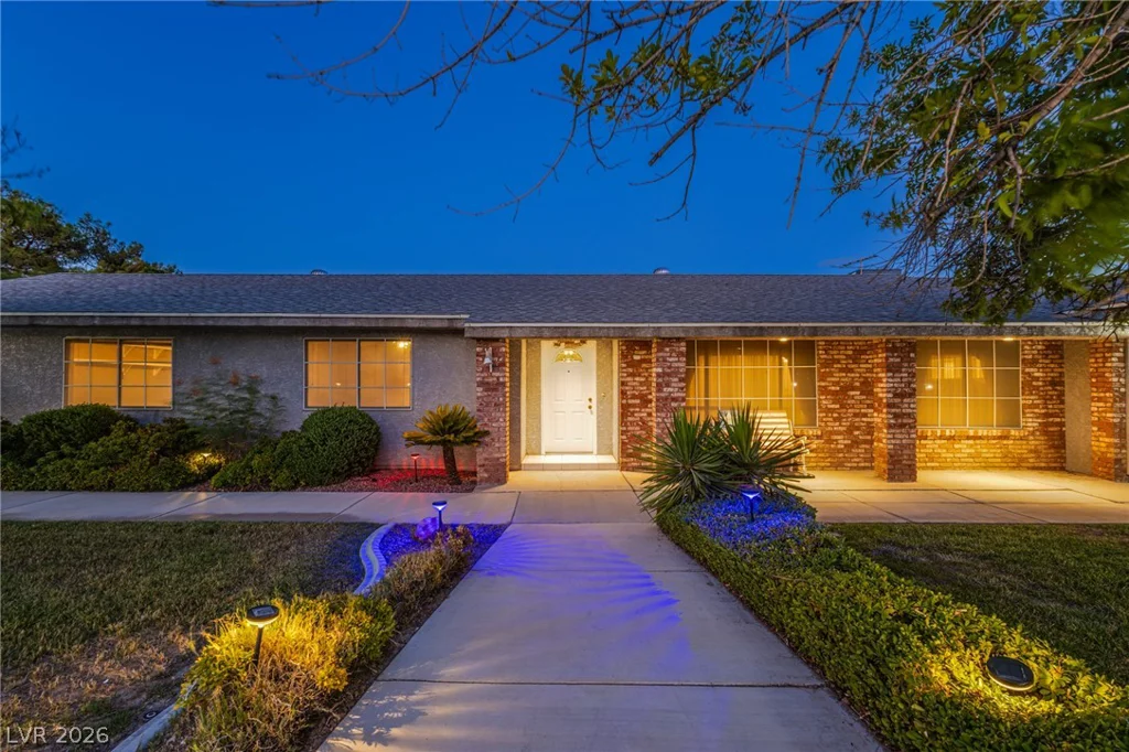 6050 Duncan, Las Vegas, NV 89108