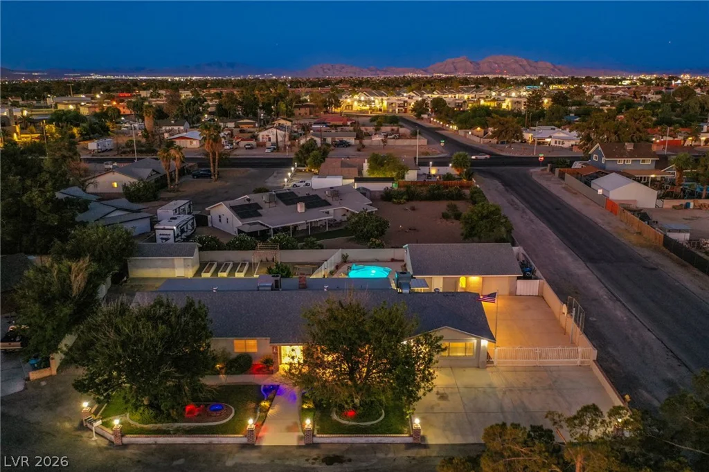 6050 Duncan, Las Vegas, NV 89108