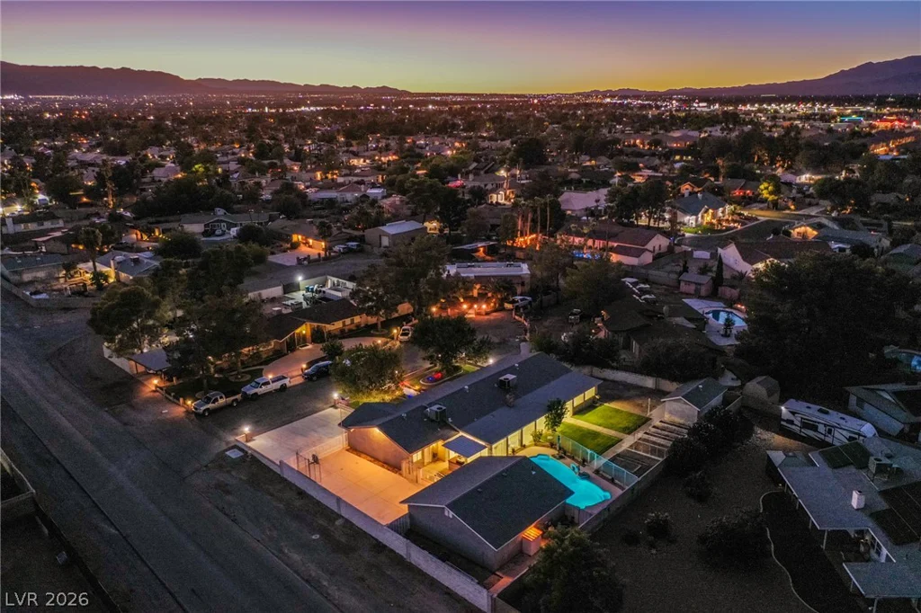 6050 Duncan, Las Vegas, NV 89108