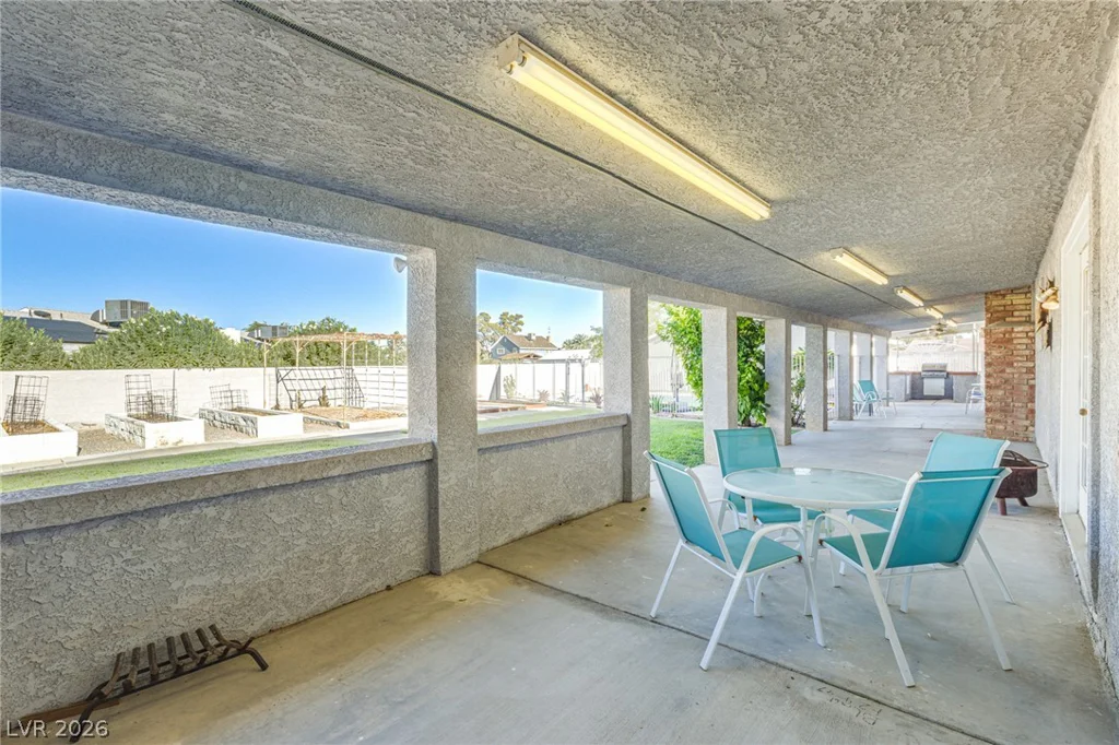 6050 Duncan, Las Vegas, NV 89108