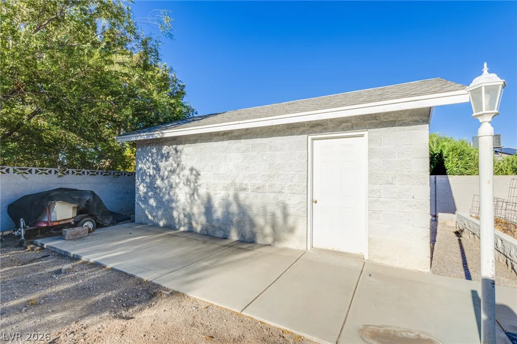 6050 Duncan, Las Vegas, NV 89108