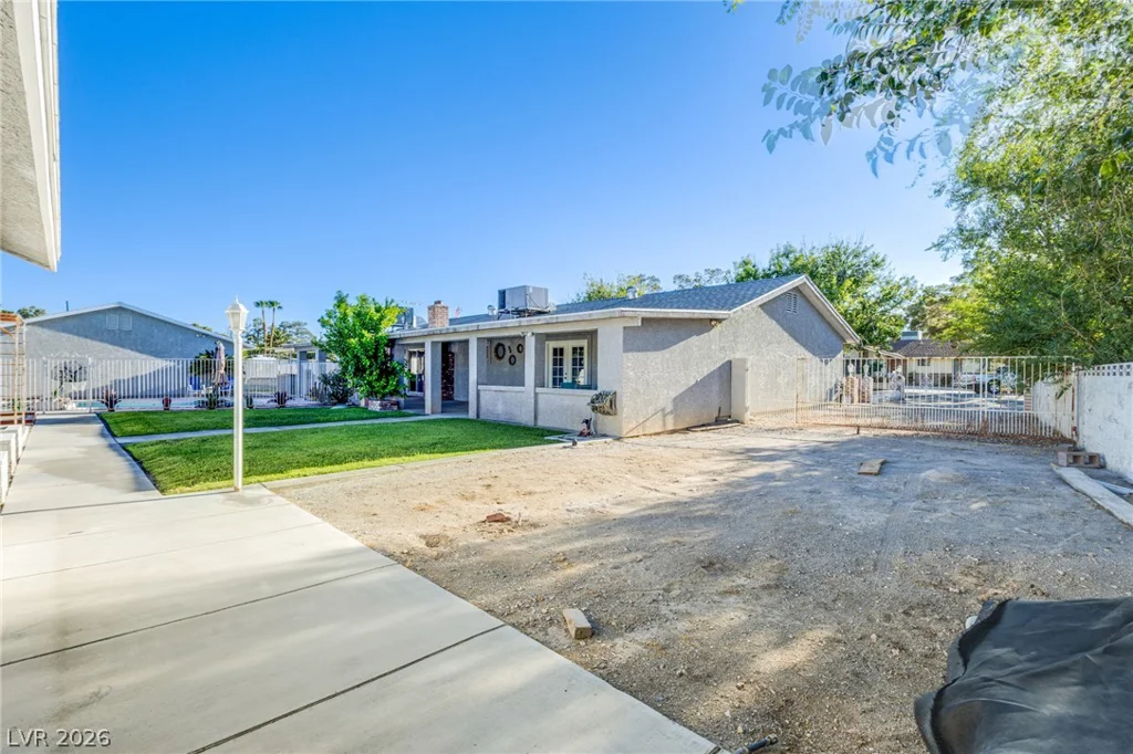 6050 Duncan, Las Vegas, NV 89108