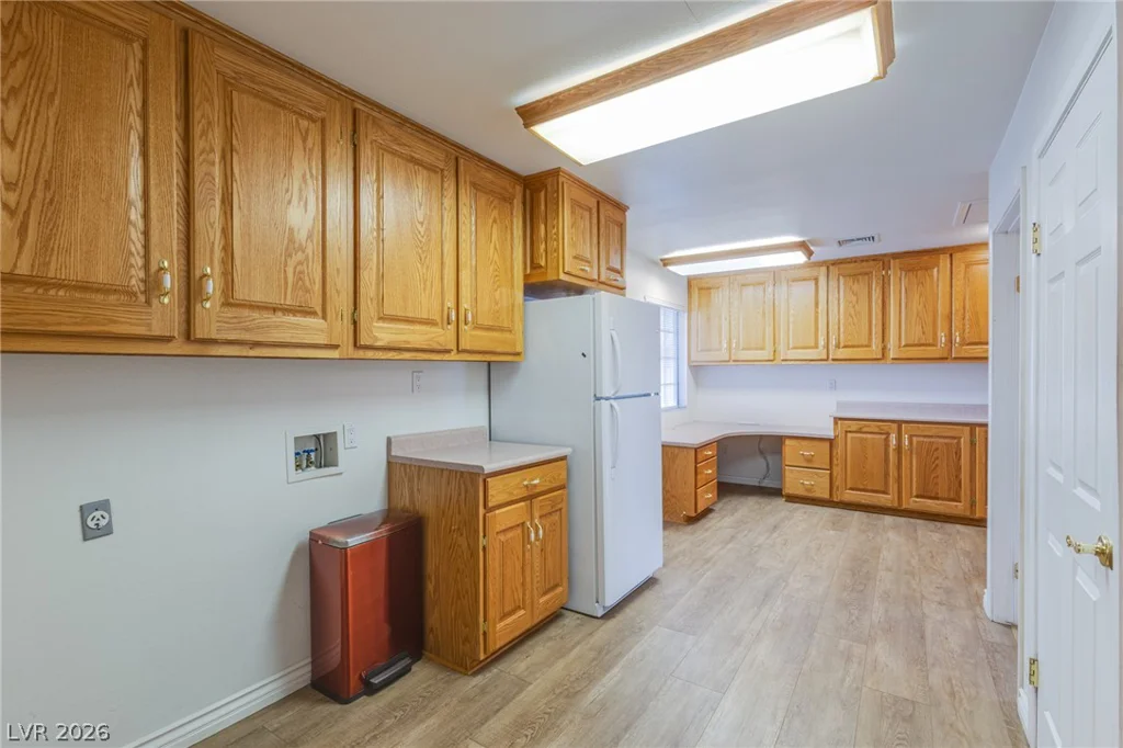 6050 Duncan, Las Vegas, NV 89108