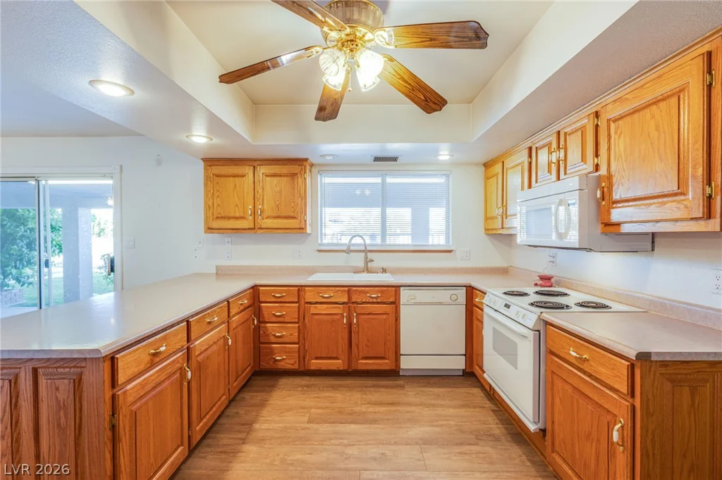 6050 Duncan, Las Vegas, NV 89108