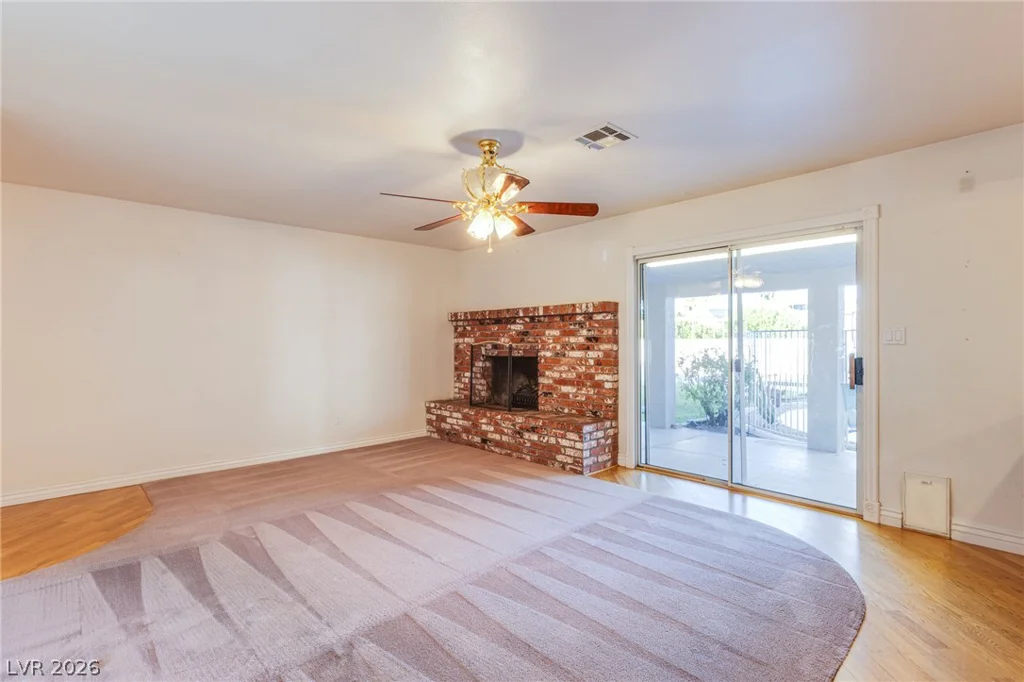 6050 Duncan, Las Vegas, NV 89108