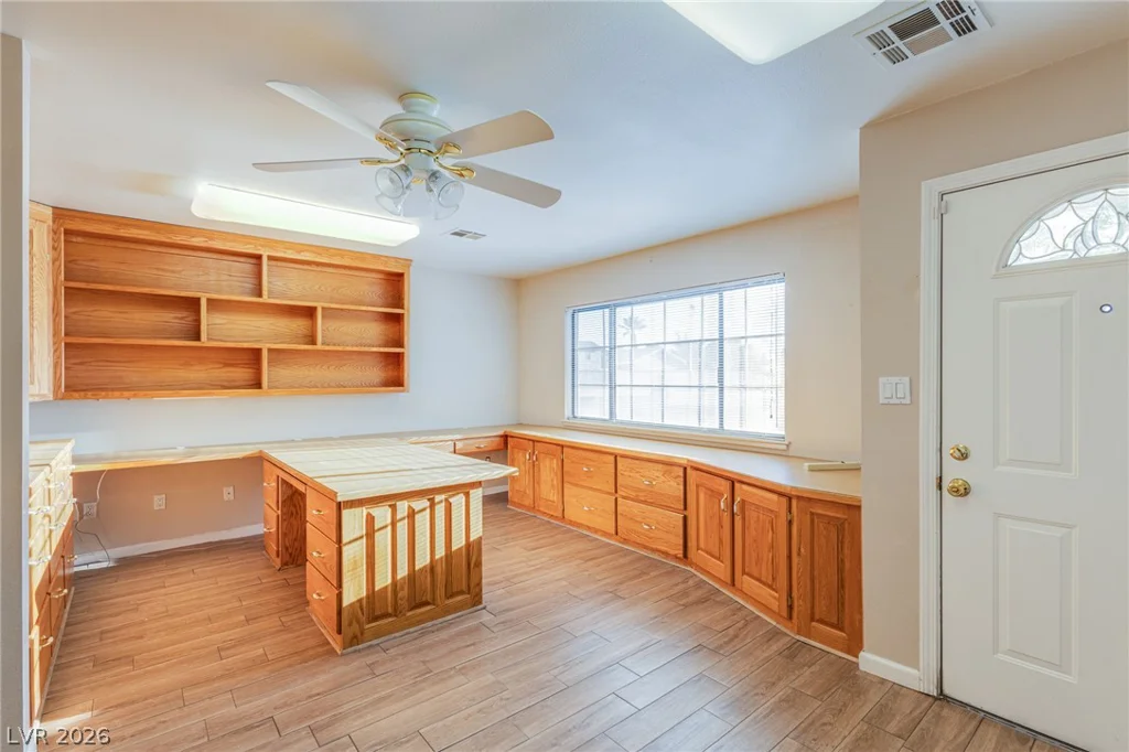 6050 Duncan, Las Vegas, NV 89108